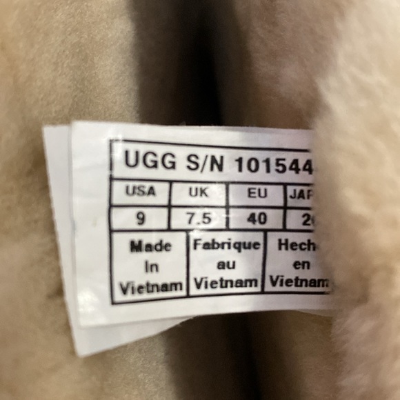 Ugg boots - Picture 4 of 4